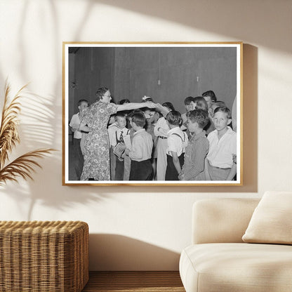 1941 Schoolchildren and Teacher at Idaho Labor Camp