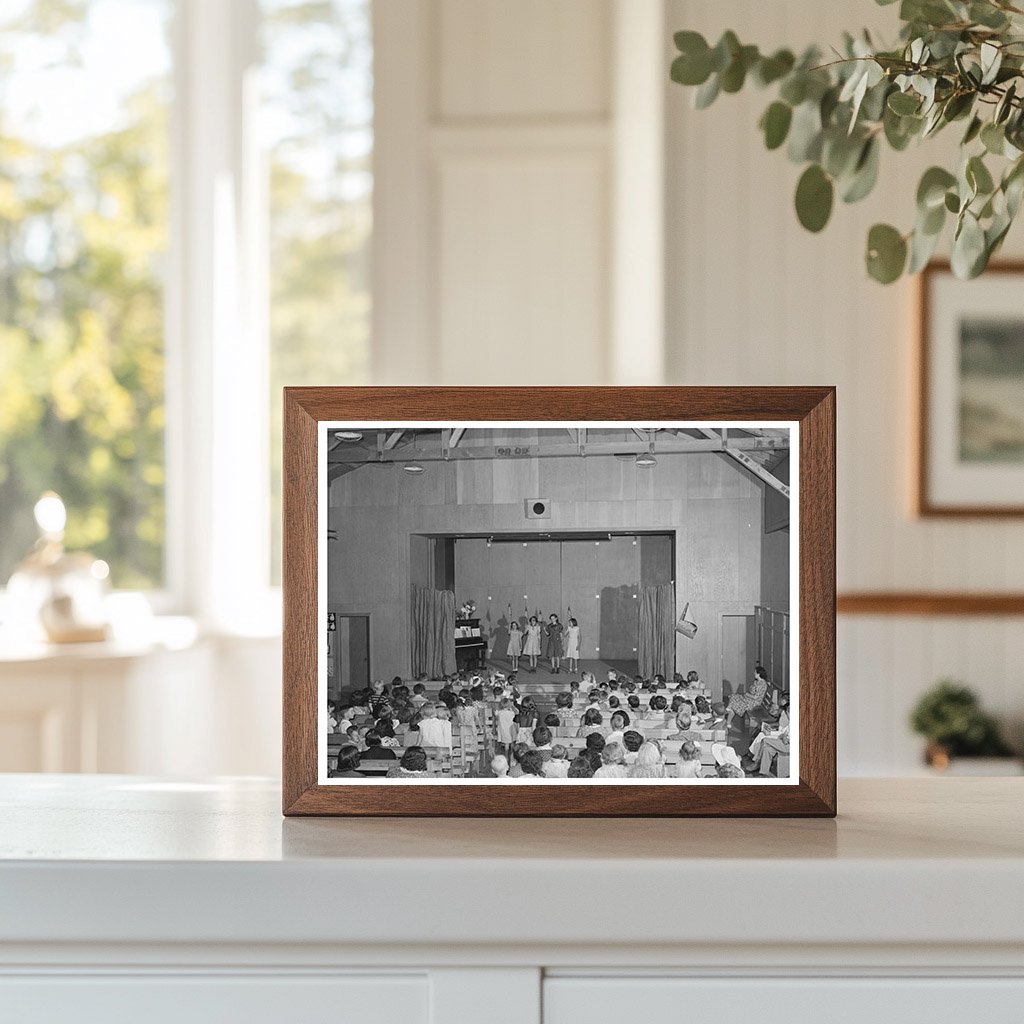 Children at Farm Security Labor Camp June 1941