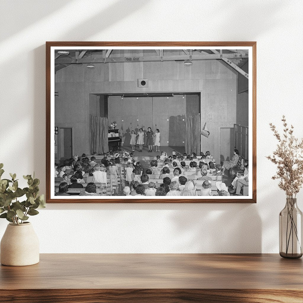 Children at Farm Security Labor Camp June 1941