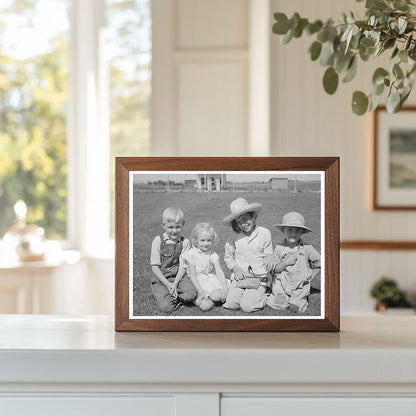 1941 Caldwell Idaho Filling Station and Farm Labor Camp Image