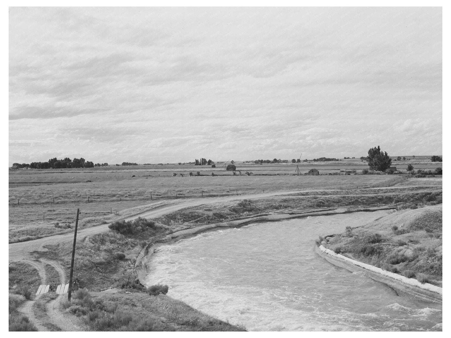 1941 Canyon County Idaho Irrigation Ditch Worker Image