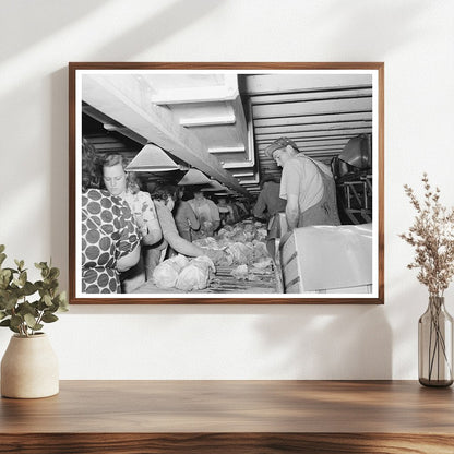 Grading and Packing Lettuce in Canyon County Idaho 1941