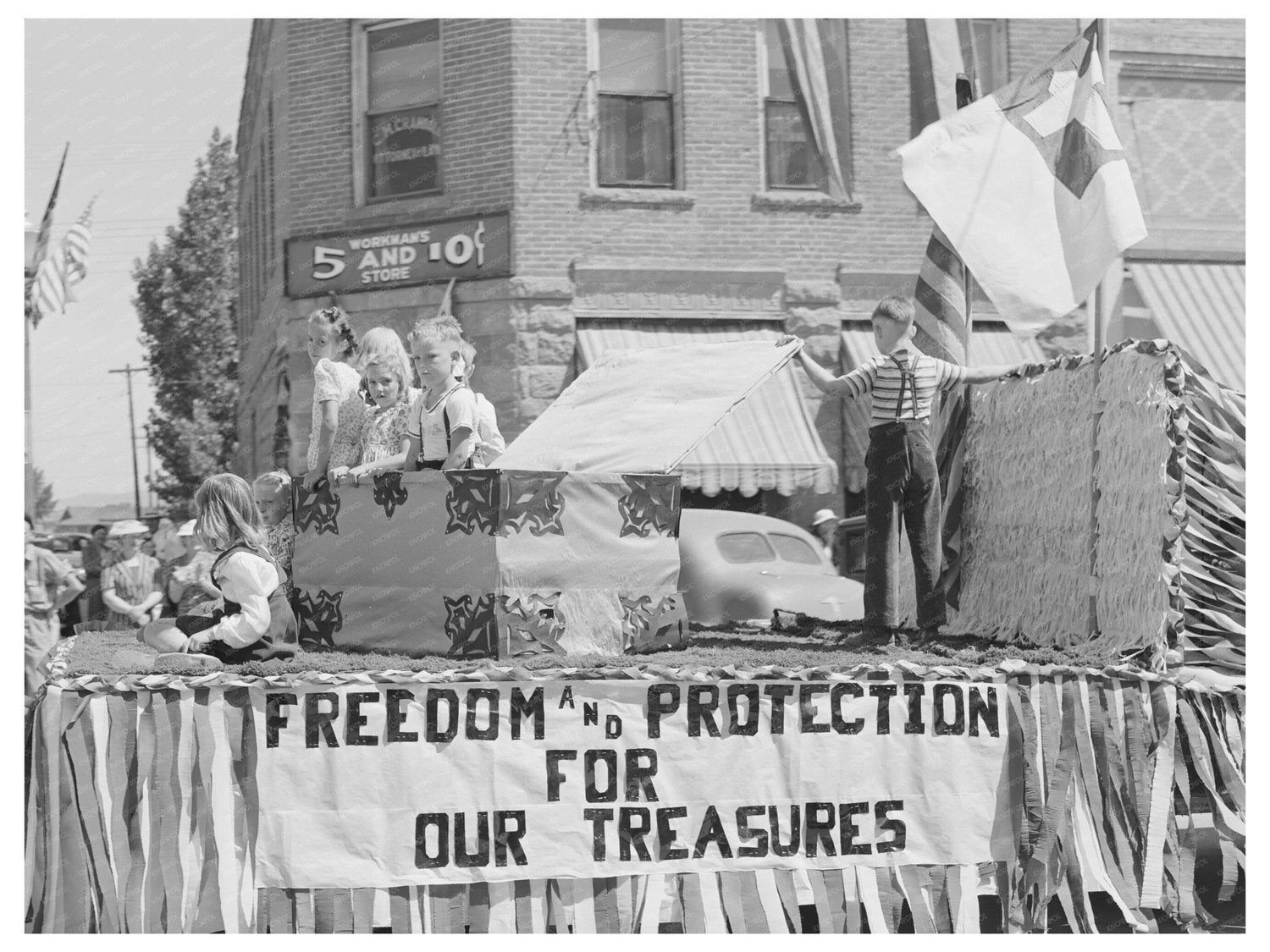Fourth of July Parade Float in Vale Oregon 1941