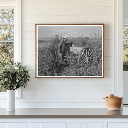 1941 Black-and-White Yakima County Farmer with Machinery