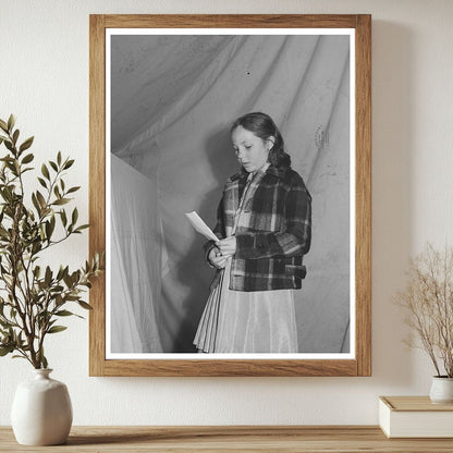 Amateur Night Performer at FSA Camp Odell Oregon 1941