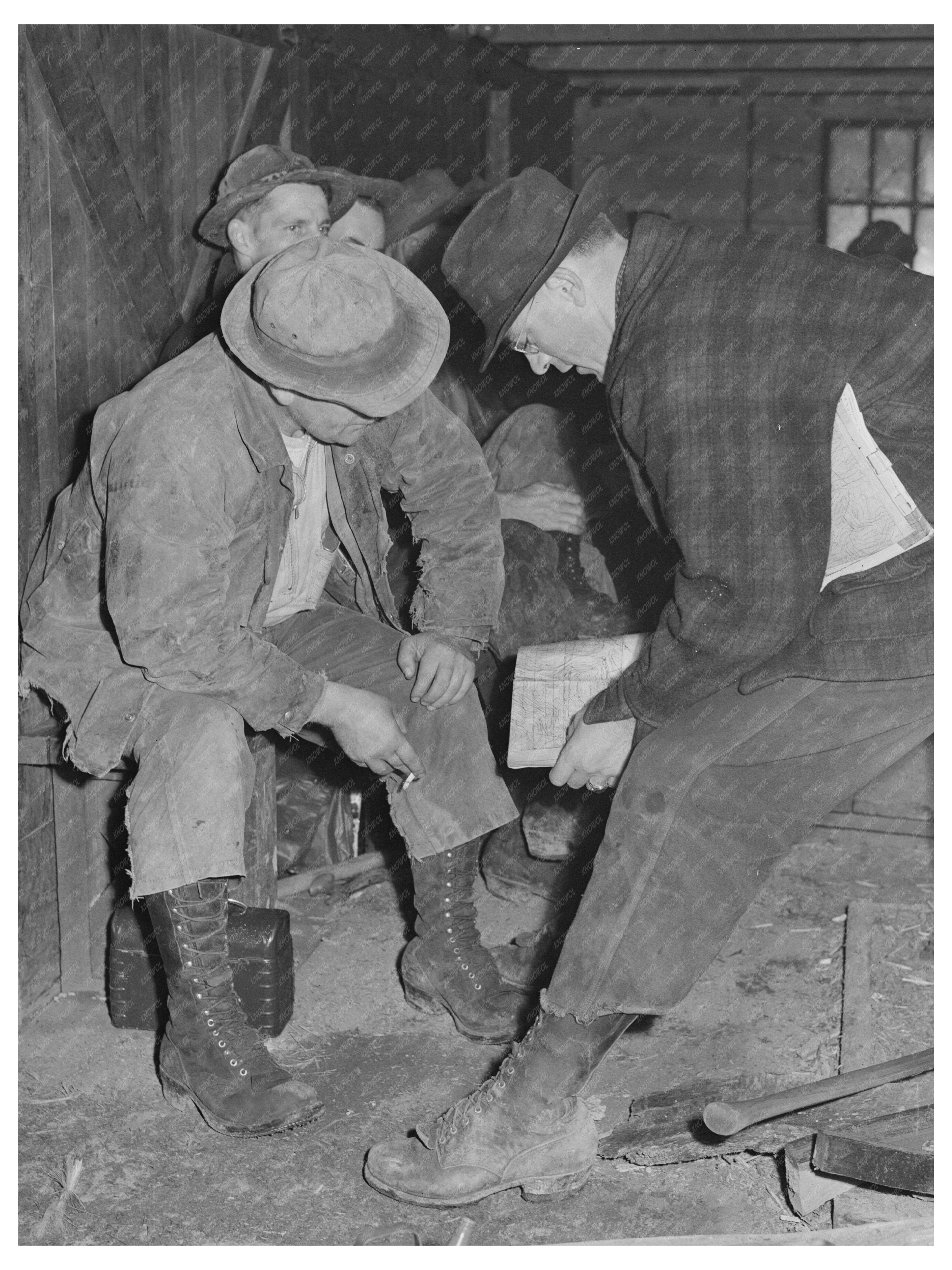 Timber Foreman Discussion at Long Bell Lumber Company 1941