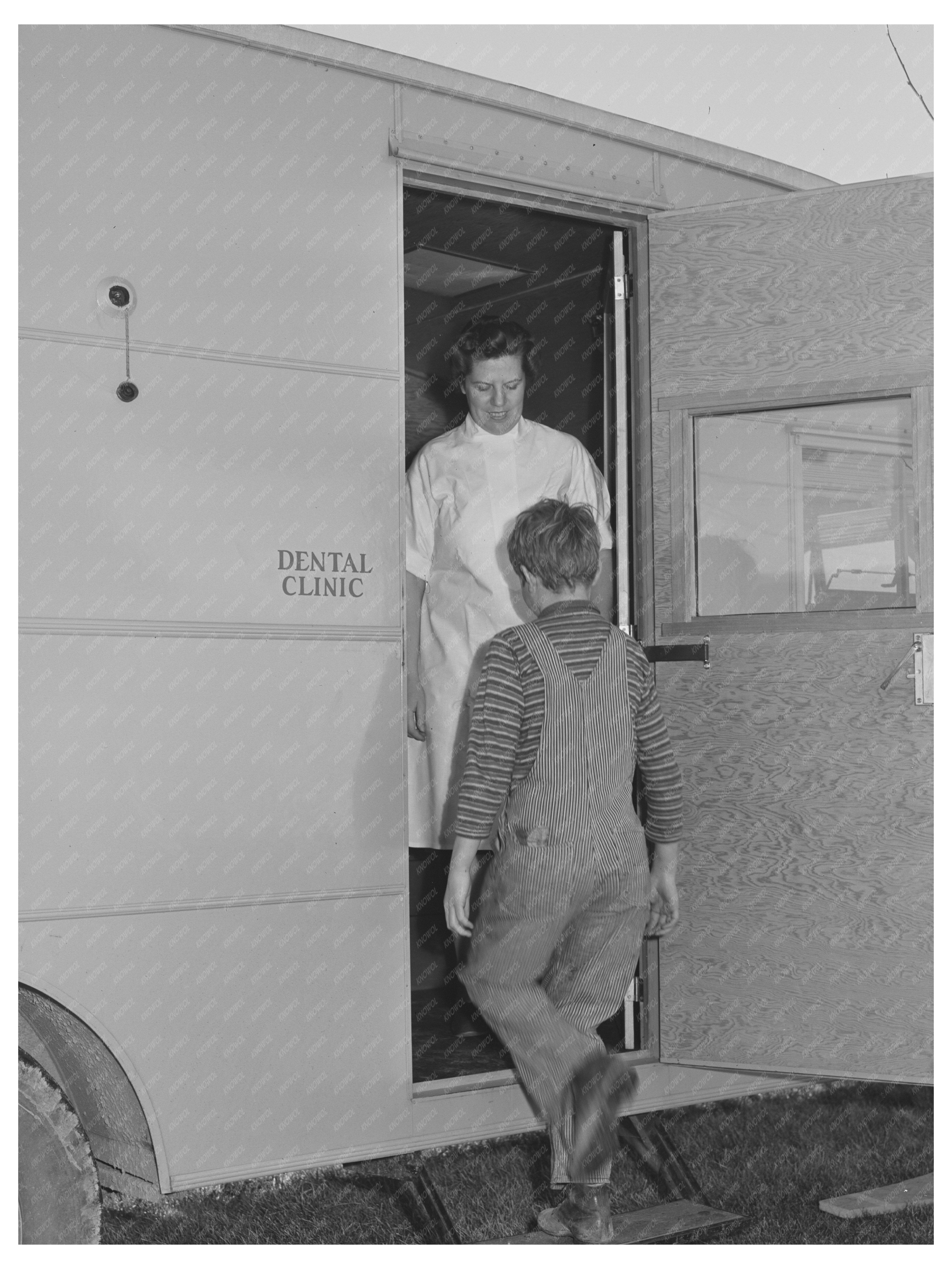 FSA Nurse Greets Migrant Boy Caldwell Idaho 1941