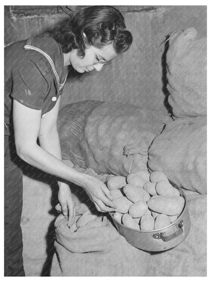 Mrs. Lee Wagoner Harvesting Potatoes Canyon County Idaho 1941