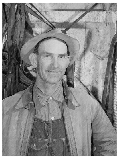 Hired Man on Sonoma Chicken Ranch January 1942