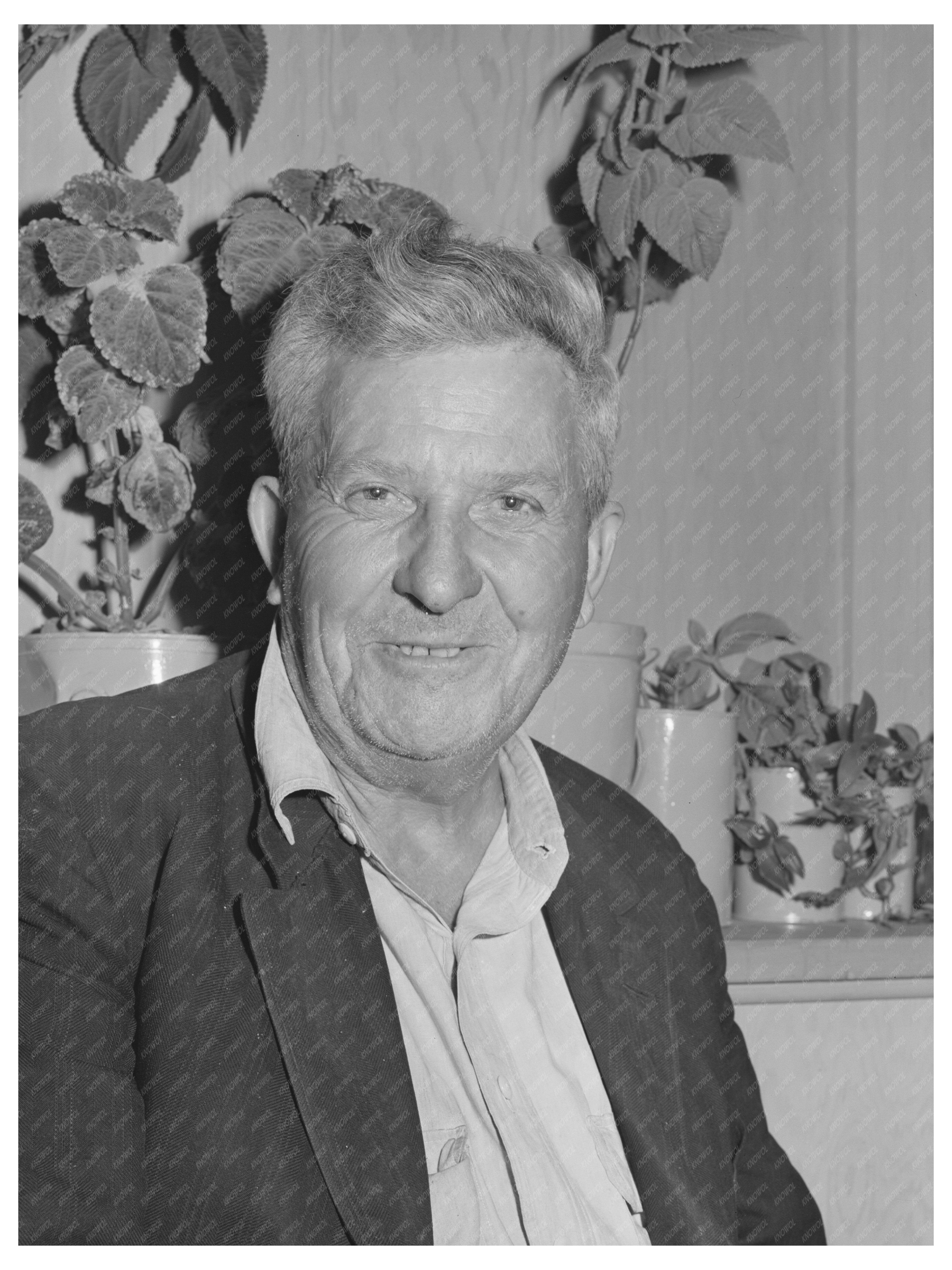 Farm Workers Community Meeting Woodville California 1942