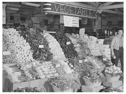 1942 Vegetable Stand in Porterville California Market Scene