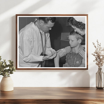 Community Clinic for Farm Workers Woodville California 1942