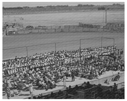 Victory Chorus Performance by Schoolchildren March 1942