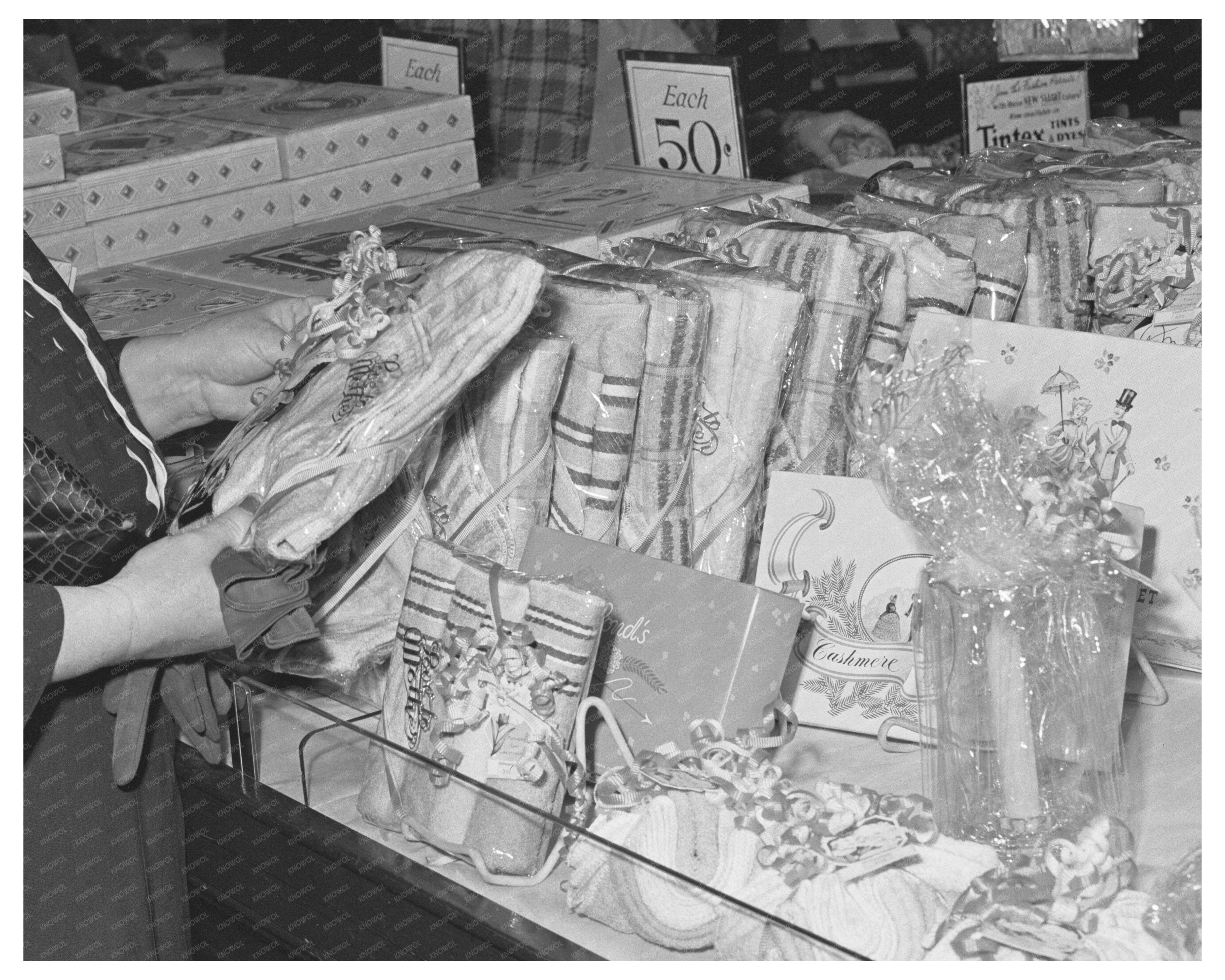 Housewife Shopping for Goods Turlock California May 1942