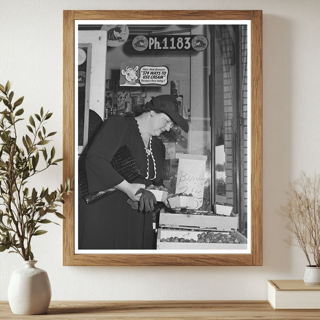 Housewife Grocery Shopping in Turlock California 1942