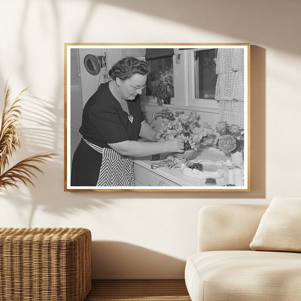 1942 Black and White Photo of Housewife in Turlock Kitchen