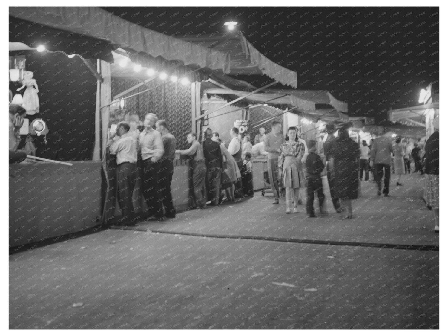 Klamath Falls Carnival Scene July 1942 Vintage Photo