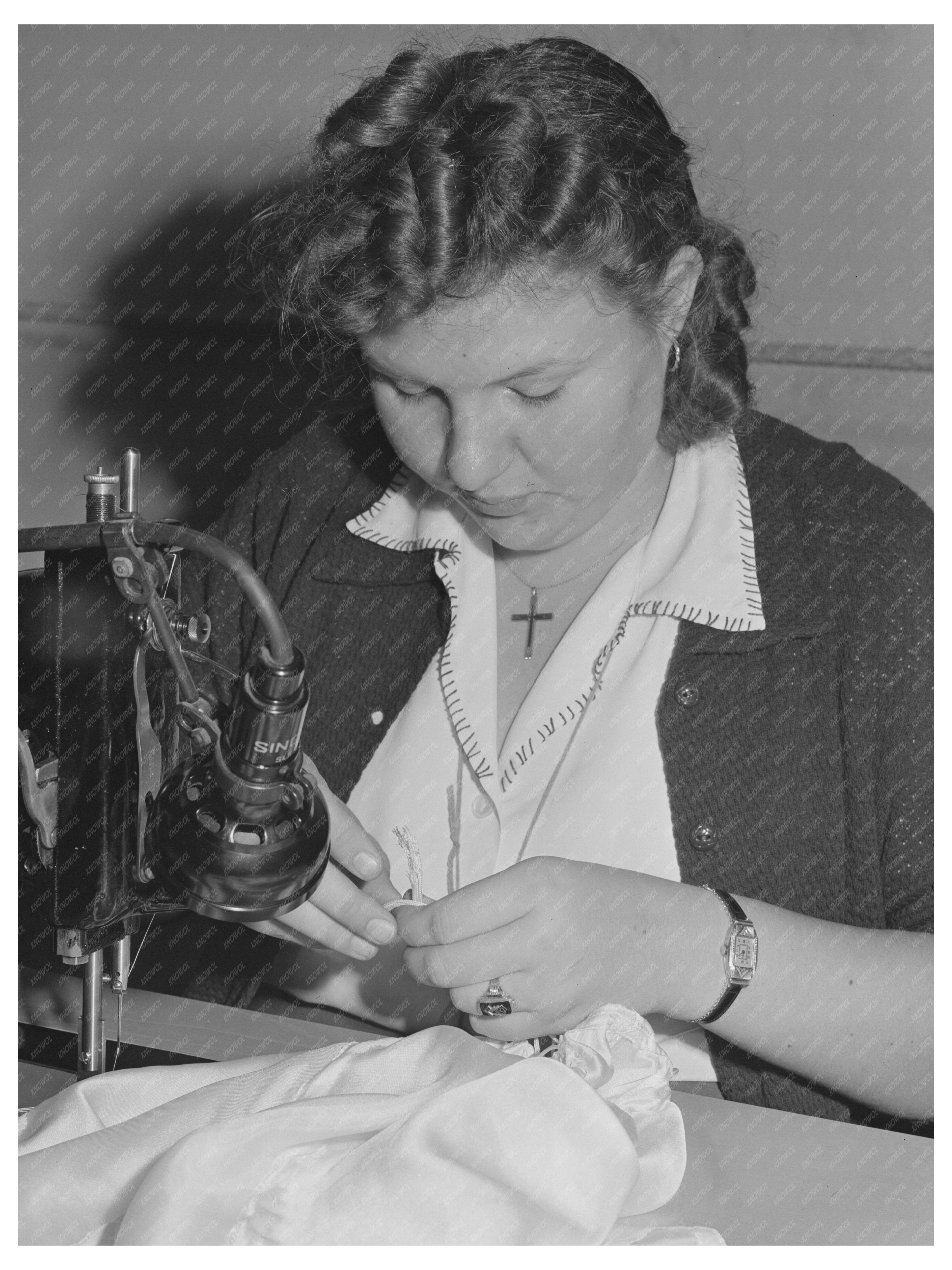 Pilot Parachute Shroud Tying April 1942 San Diego