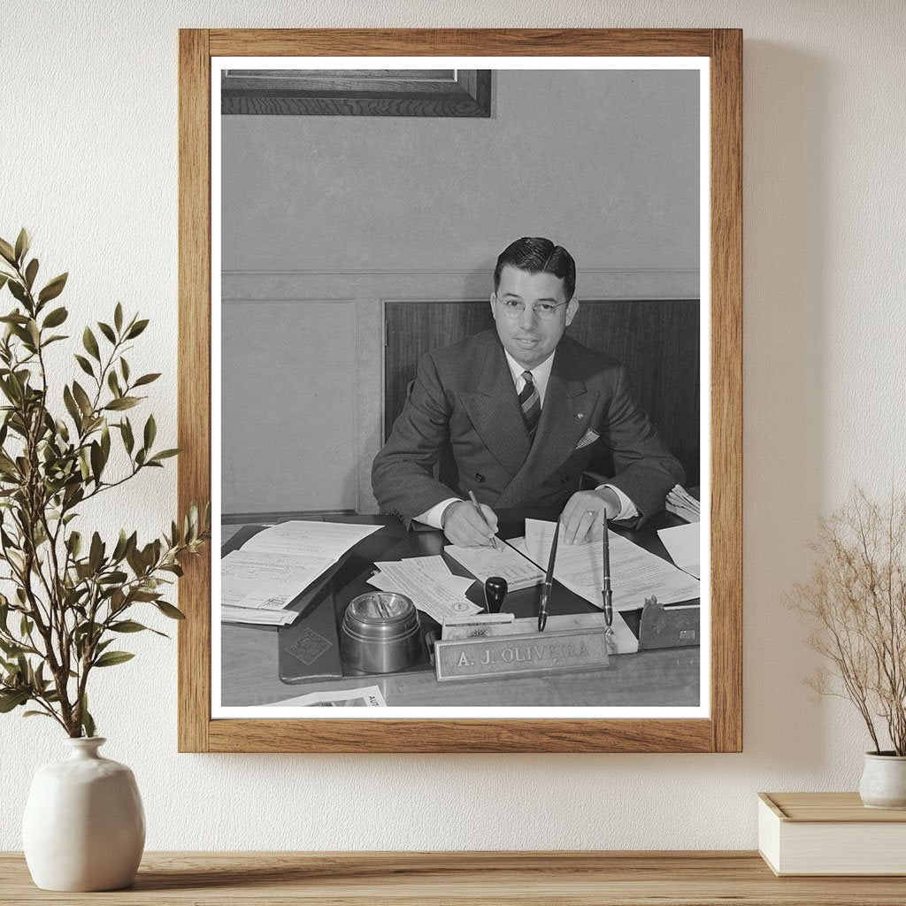 Vintage 1942 Photo of A.J. Oliveira Cashier in San Leandro