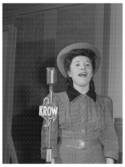 Mary Sumares Portuguese Program KROW Oakland 1942