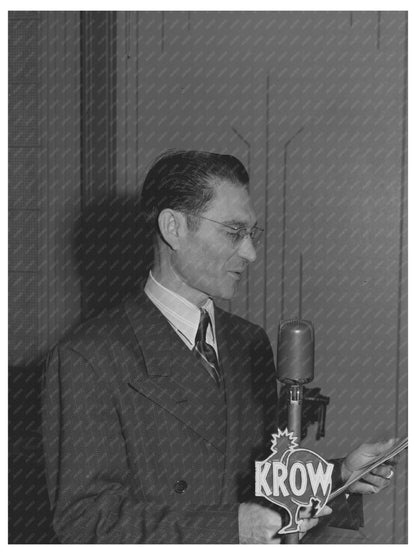 Arthus V. Avila Portuguese Radio Host Oakland 1942