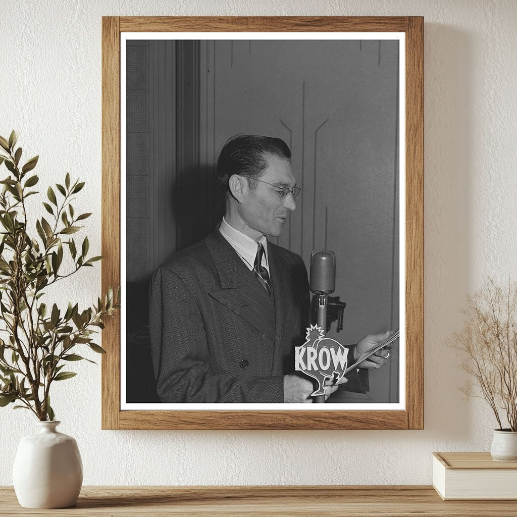 Arthus V. Avila Portuguese Radio Host Oakland 1942