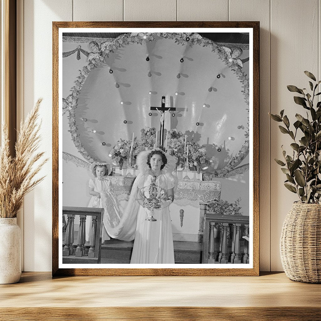 Dorothy Bettencourt at Holy Ghost Festival May 1942