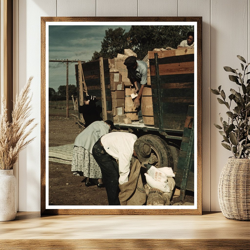 Surplus Commodity Distribution in St. Johns Arizona 1940