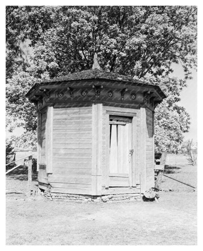 Vintage Southern Architecture in Tuskegee, AL - 20th Century