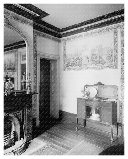 1832 Greek Revival Home Interior in Demopolis, Alabama