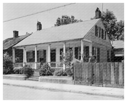 Cottage-Style Home in Mobile, Alabama, Early 20th Century
