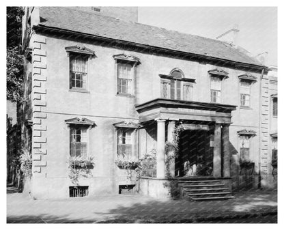 Pink House in Savannah, GA - Historic Landmark 1789