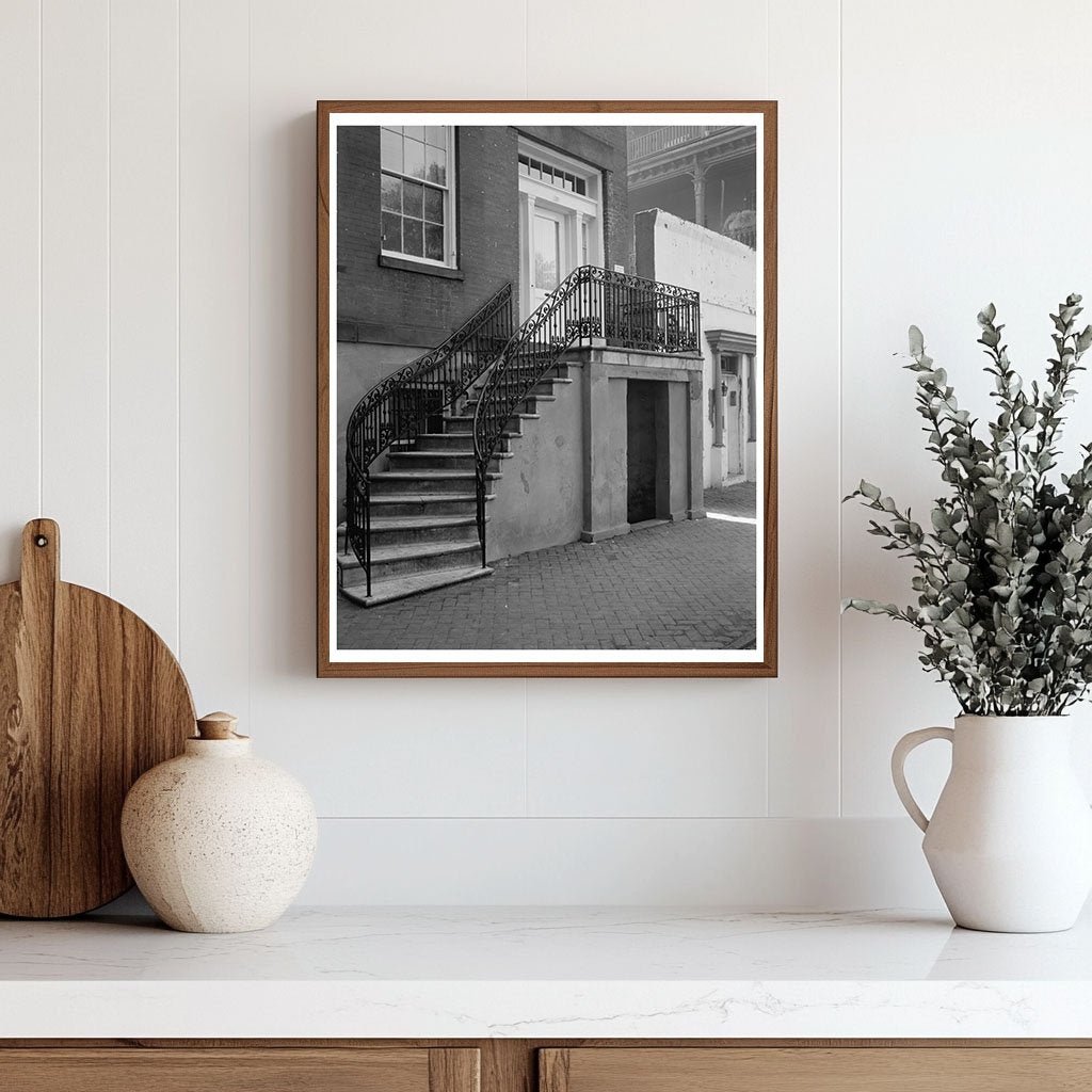 Historic Ironwork in Savannah, GA - 1850 Architecture