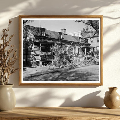 Historic Savannah Structure, Georgia, 1800 - Photo Archive