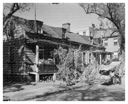 Historic Residence in Savannah, GA, circa 1800