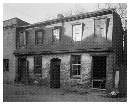 1840 Architectural Gem in Savannah, Georgia