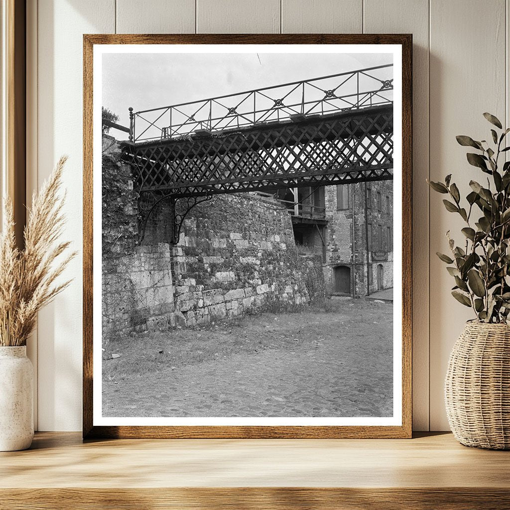 Vintage Savannah Architecture Photo, Chatham County 1900s