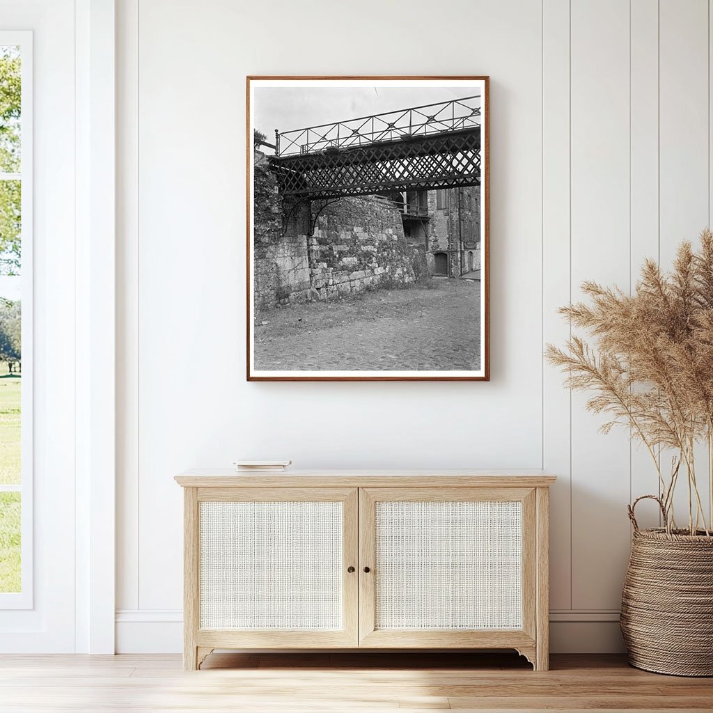 Vintage Savannah Architecture Photo, Chatham County 1900s