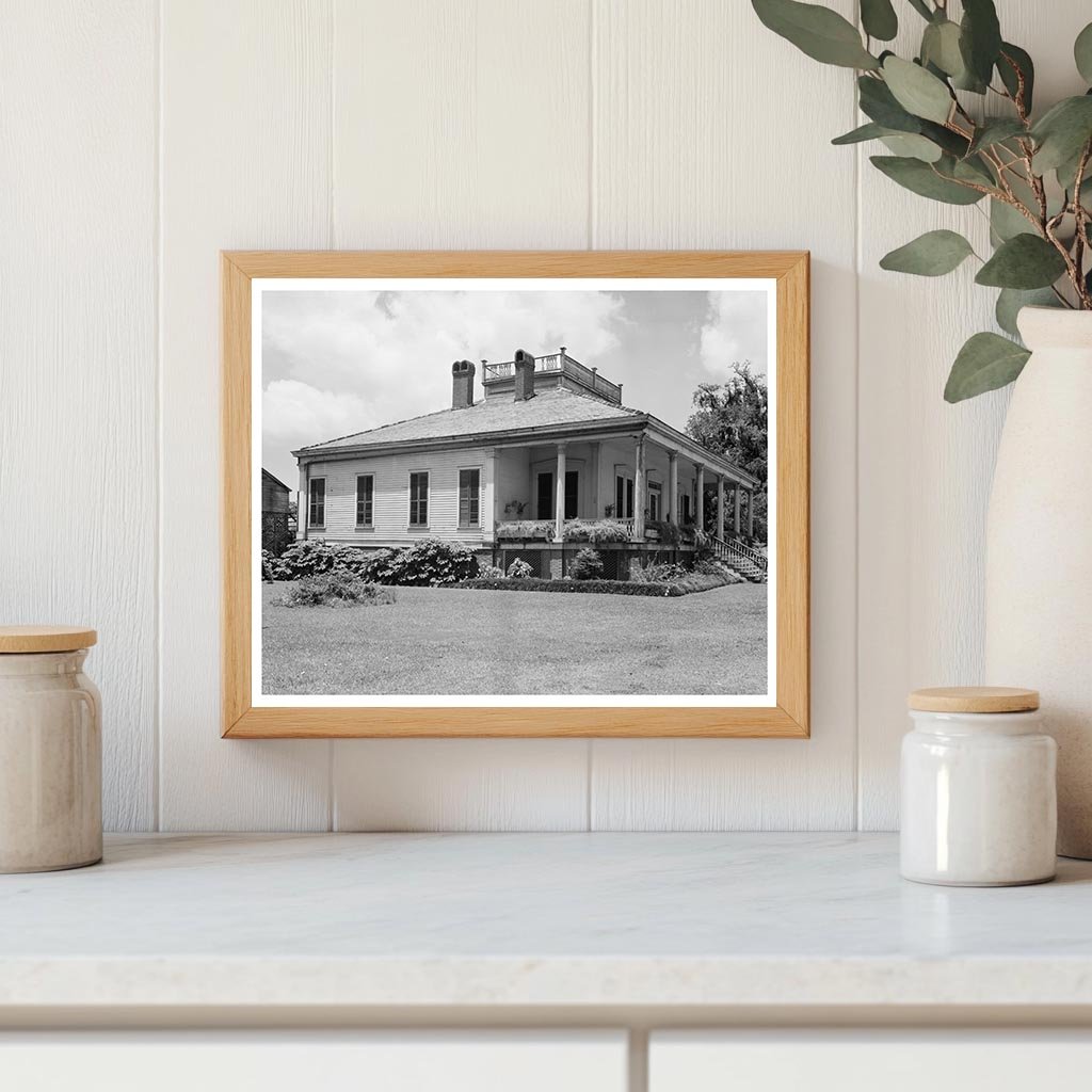 1853 Neo-Classical Cottage in Franklin, Louisiana