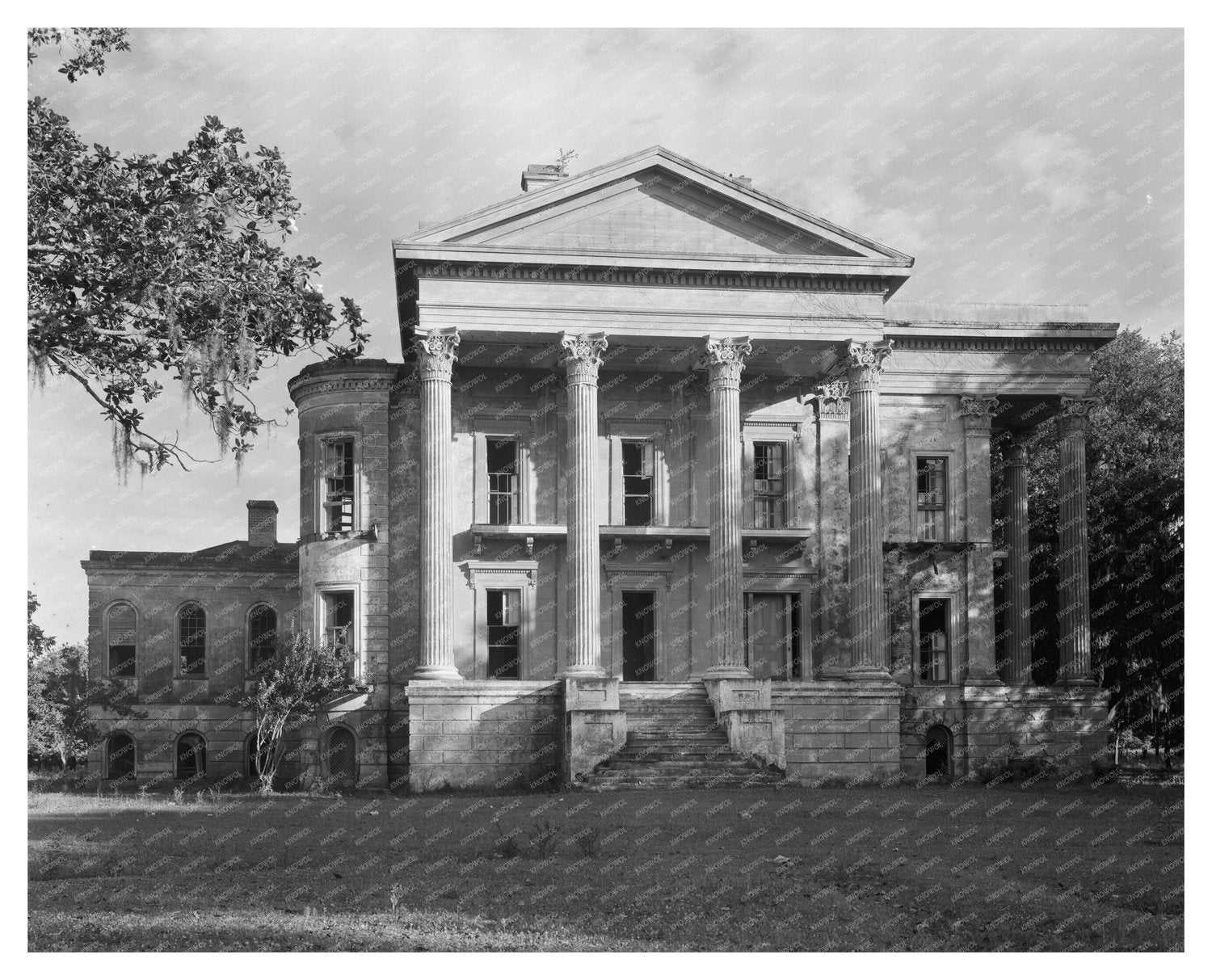 1857 Greek Revival Mansion in White Castle, Louisiana