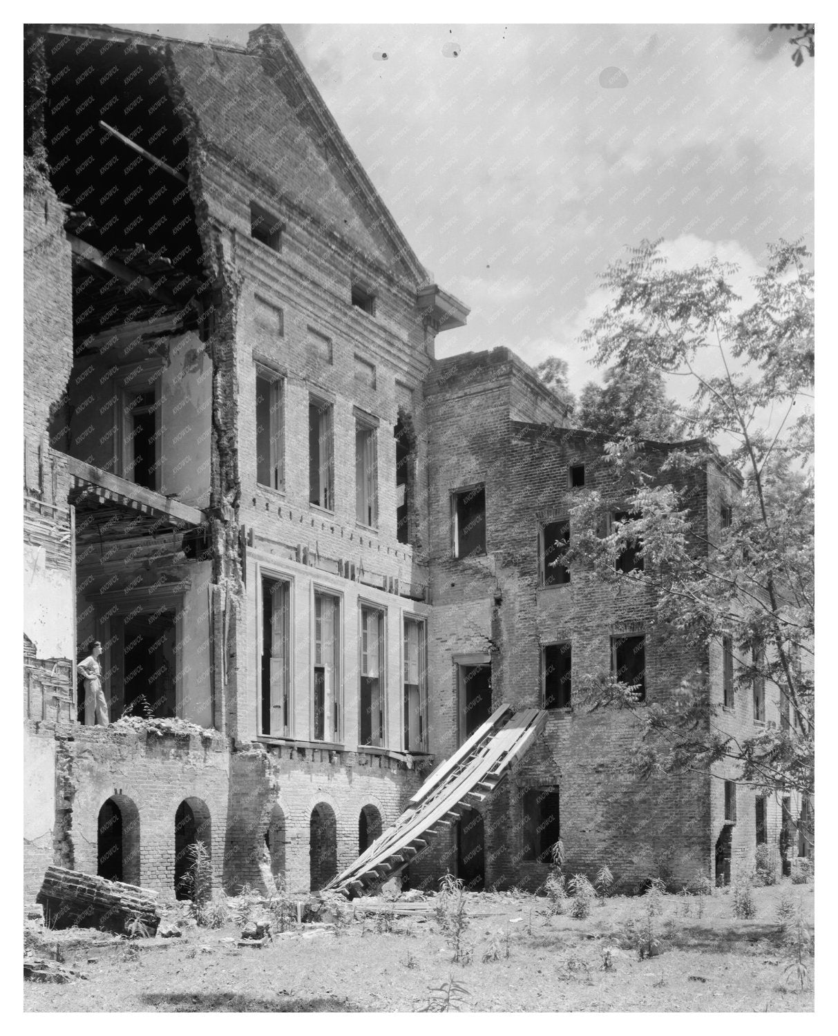 Ruins of Greek Revival Mansion, Iberville Parish, LA 1913