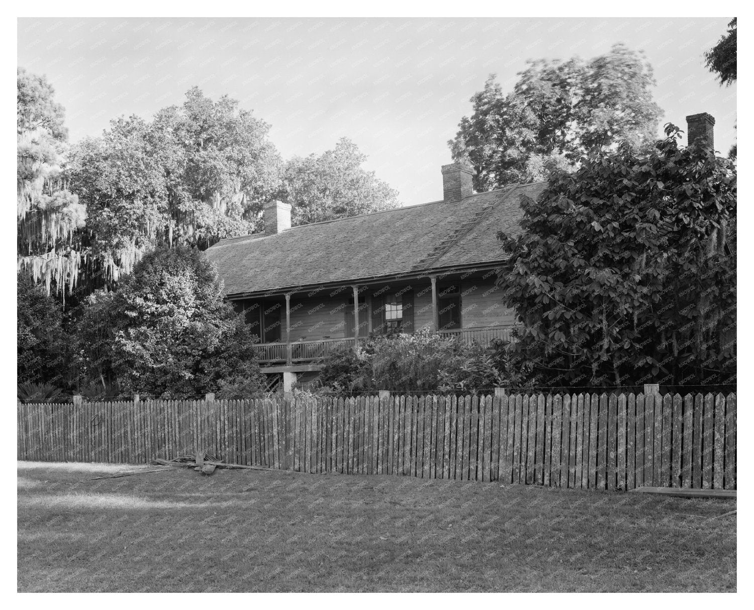 Louisiana Architecture 1900: Vintage Wooden House Photo