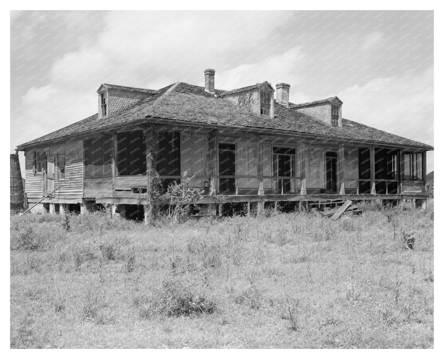 Abandoned Louisiana Building, Mississippi River, 20th Centur