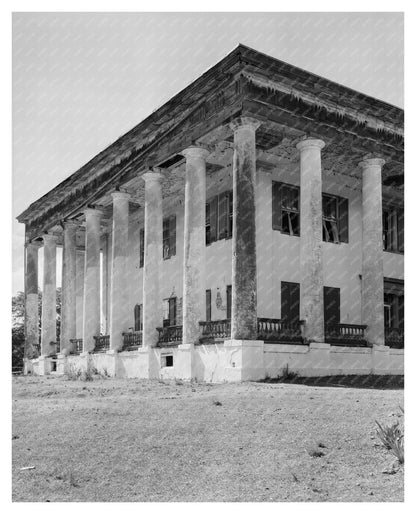 Historic Mansion in Bains, LA - 1830s Architecture Photo