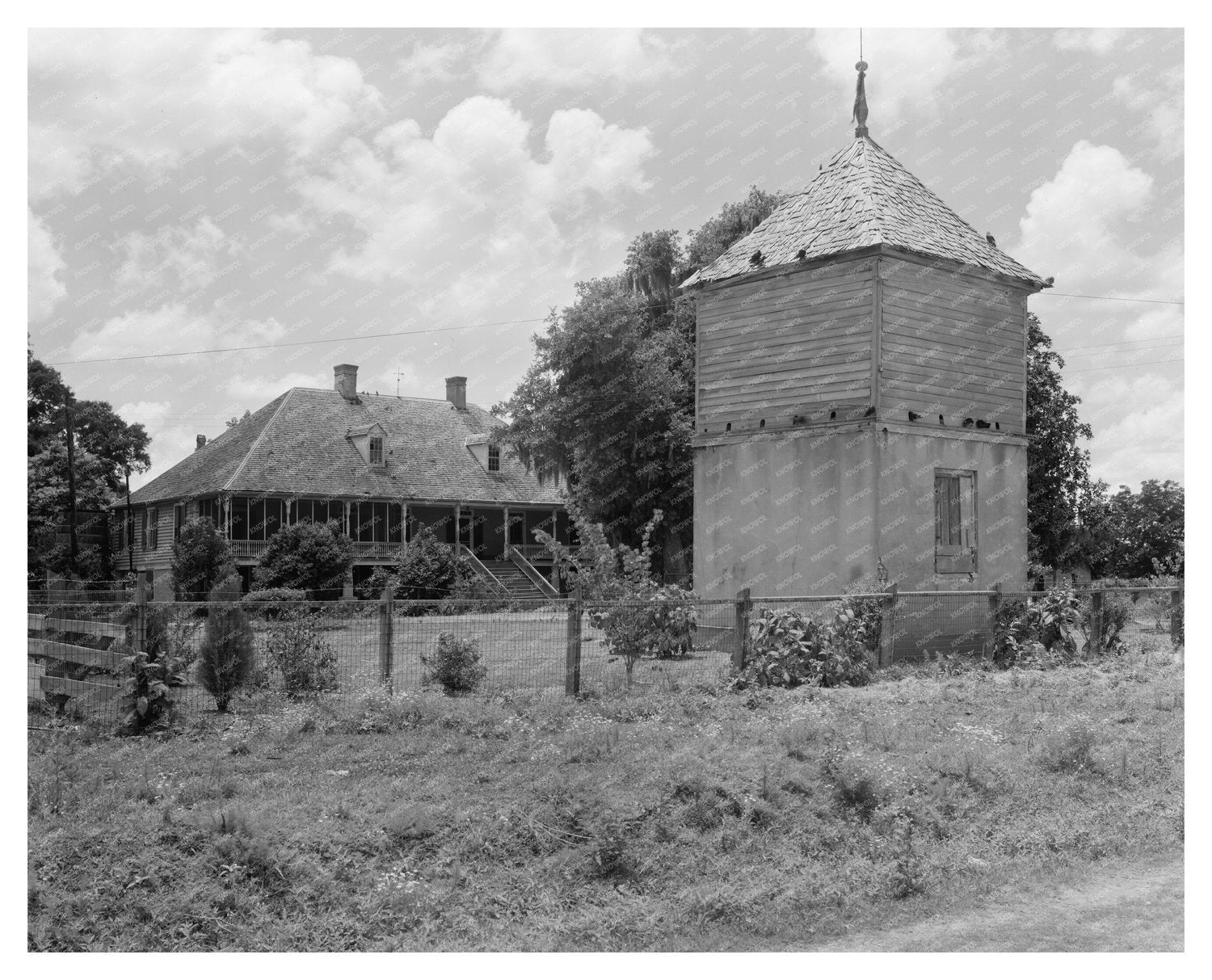 Early 20th Century Architecture in New Roads, LA