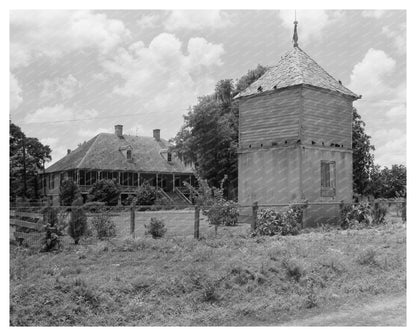 Early 20th Century Architecture in New Roads, LA