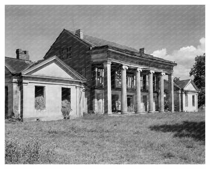 Abandoned 1835 Structure in Napoleonville, LA History