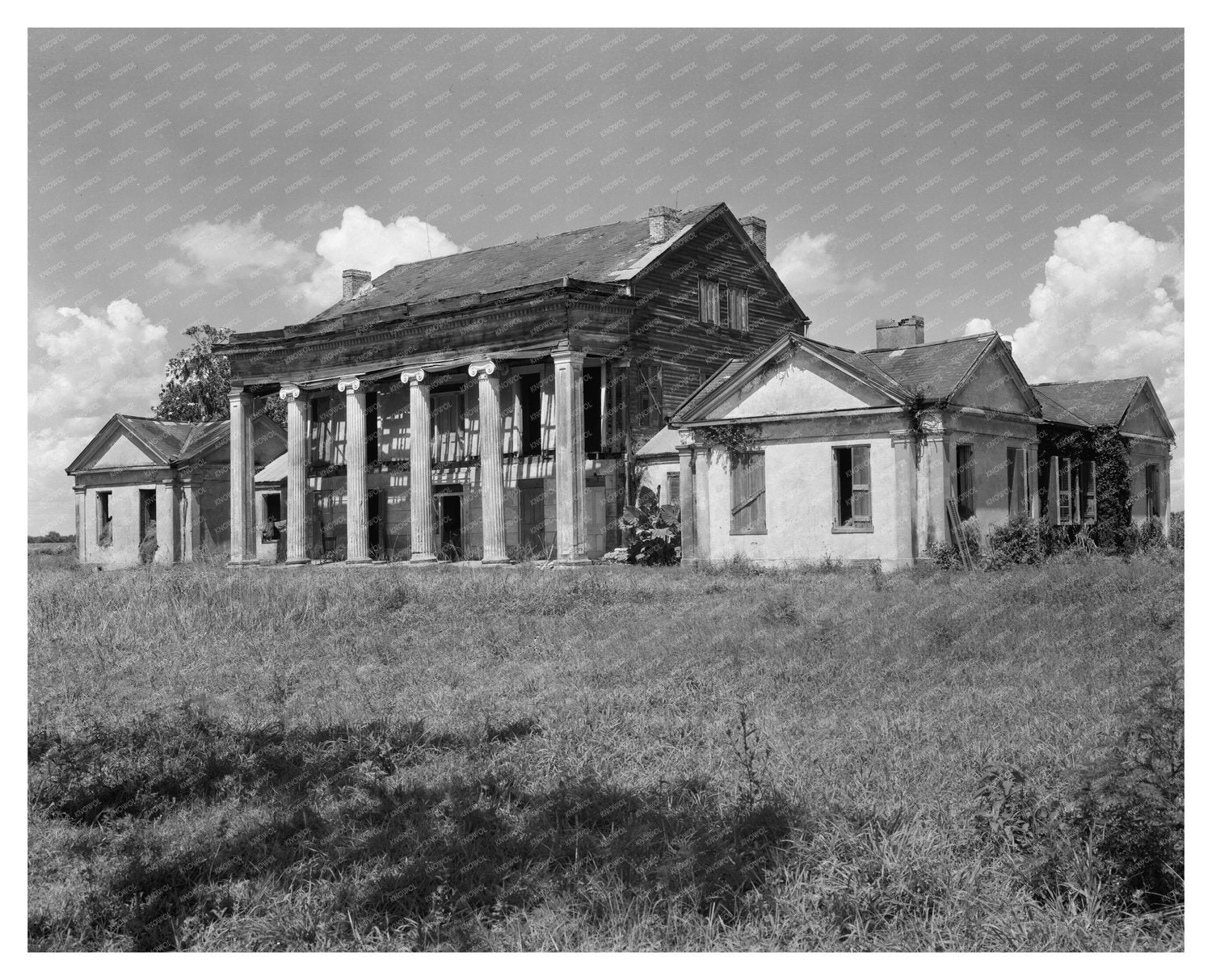 1835 Structure in Napoleonville, Louisiana - Historical Phot