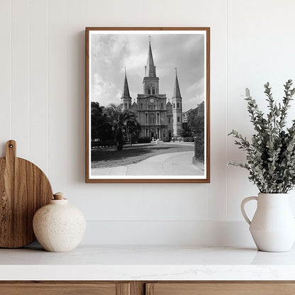 New Orleans Architecture: Vintage Photo from 1900s