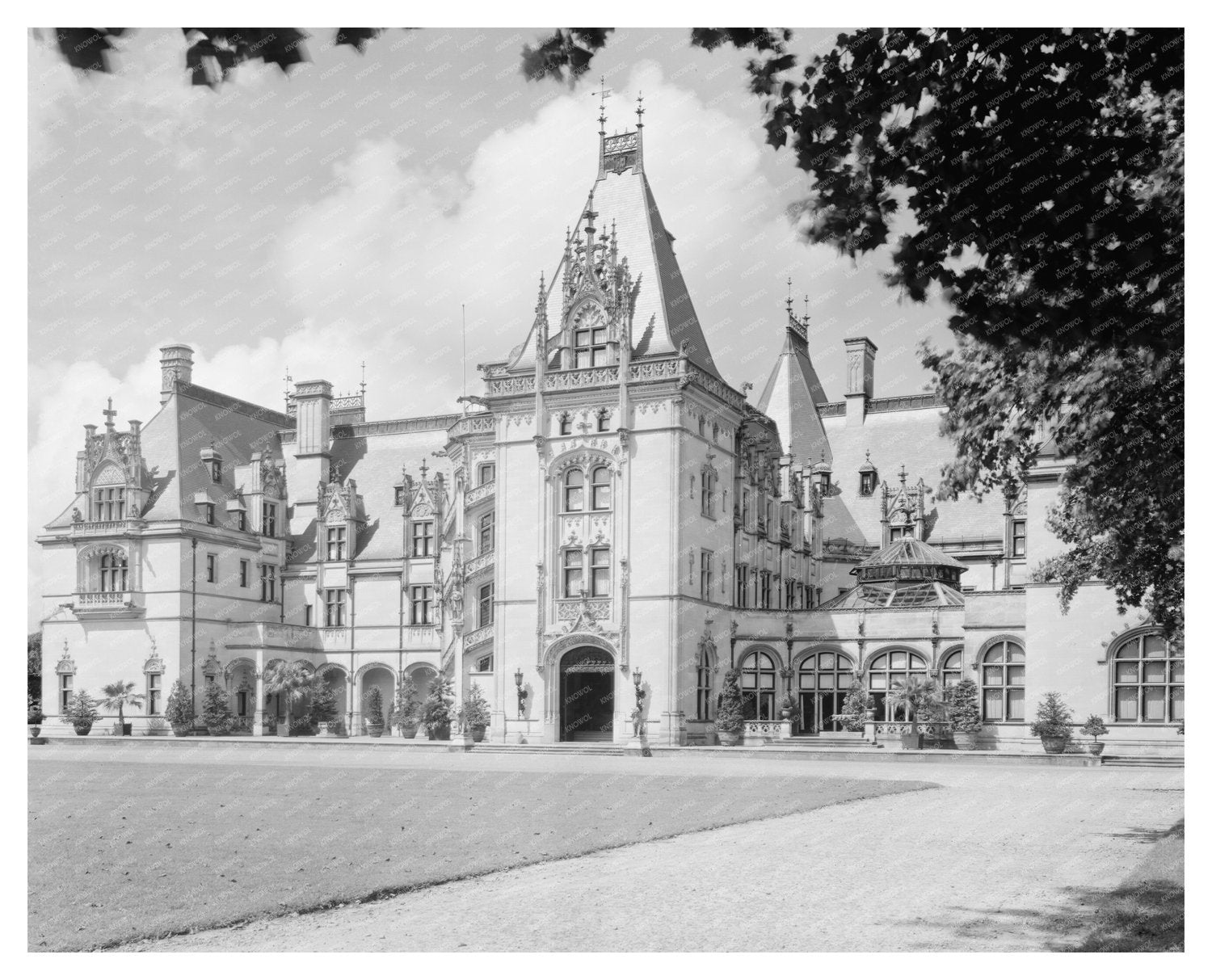 1895 Asheville Estate Photo, North Carolina Architecture